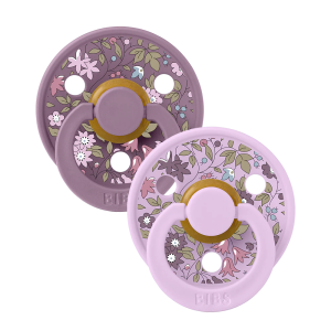 BIBS LIBERTY COLOR lateksa māneklis - 2gb Camomile Lawn/Violet Sky - Image 1