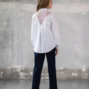 SLY Balta blūze ar mežģīni aizmugurē - Image 1